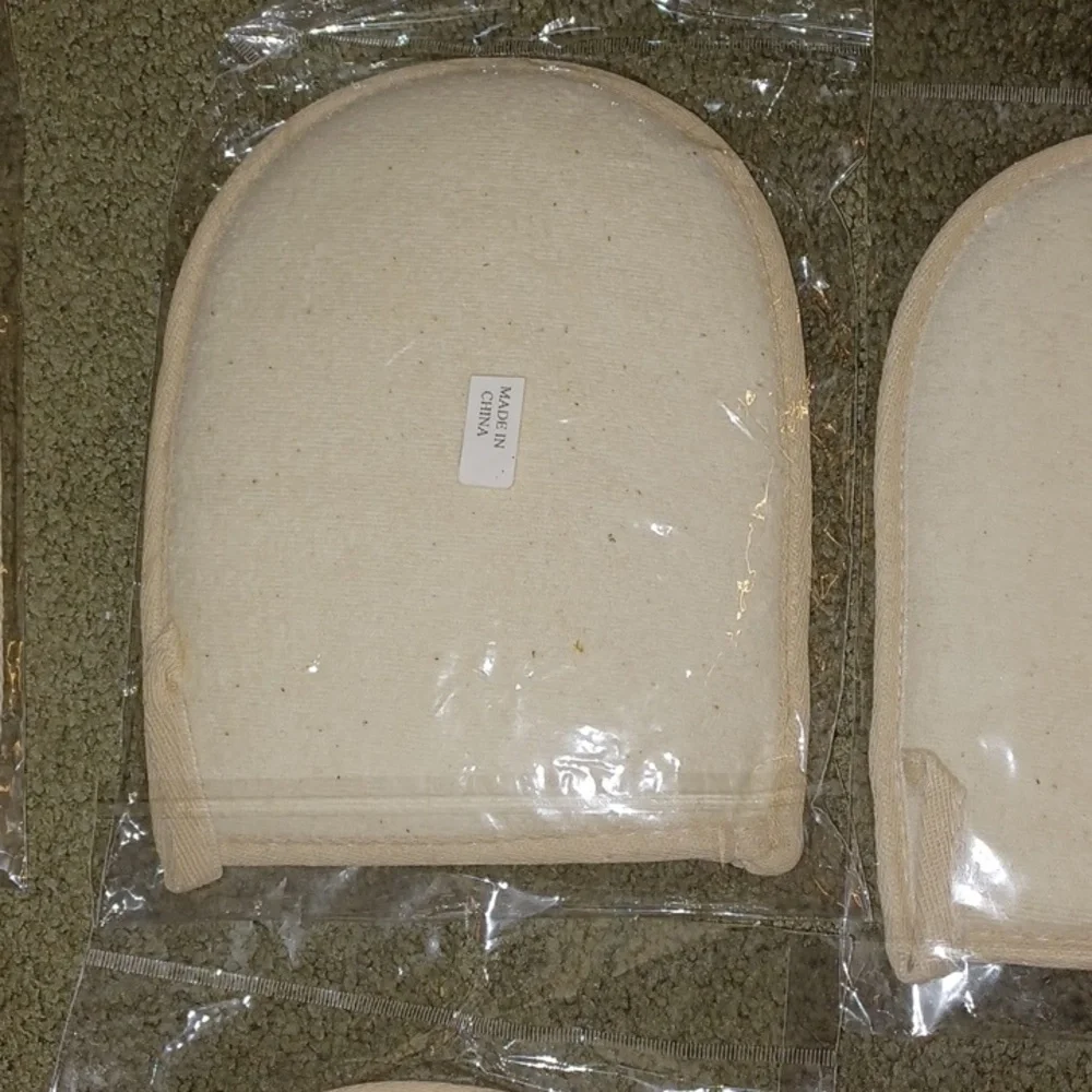 LOT of NIP Luffa Mitts and Soap Bags